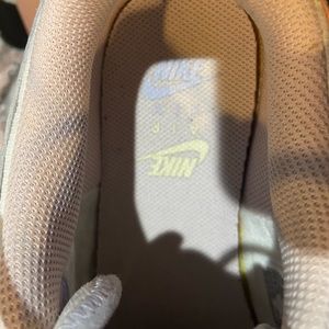 Nike Air Force 1’s Shadow Pastel